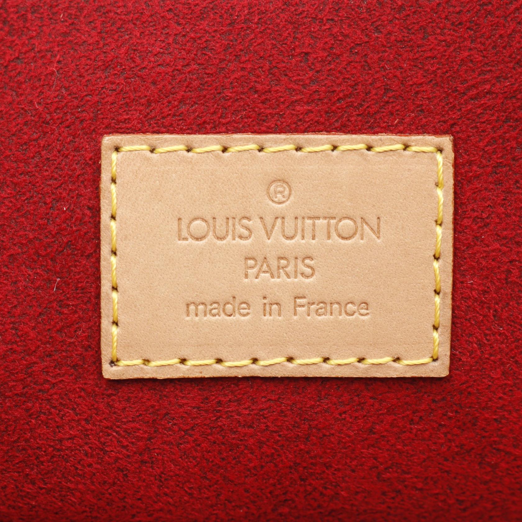 Louis Vuitton Coussin GM Monogram Shoulder Bag