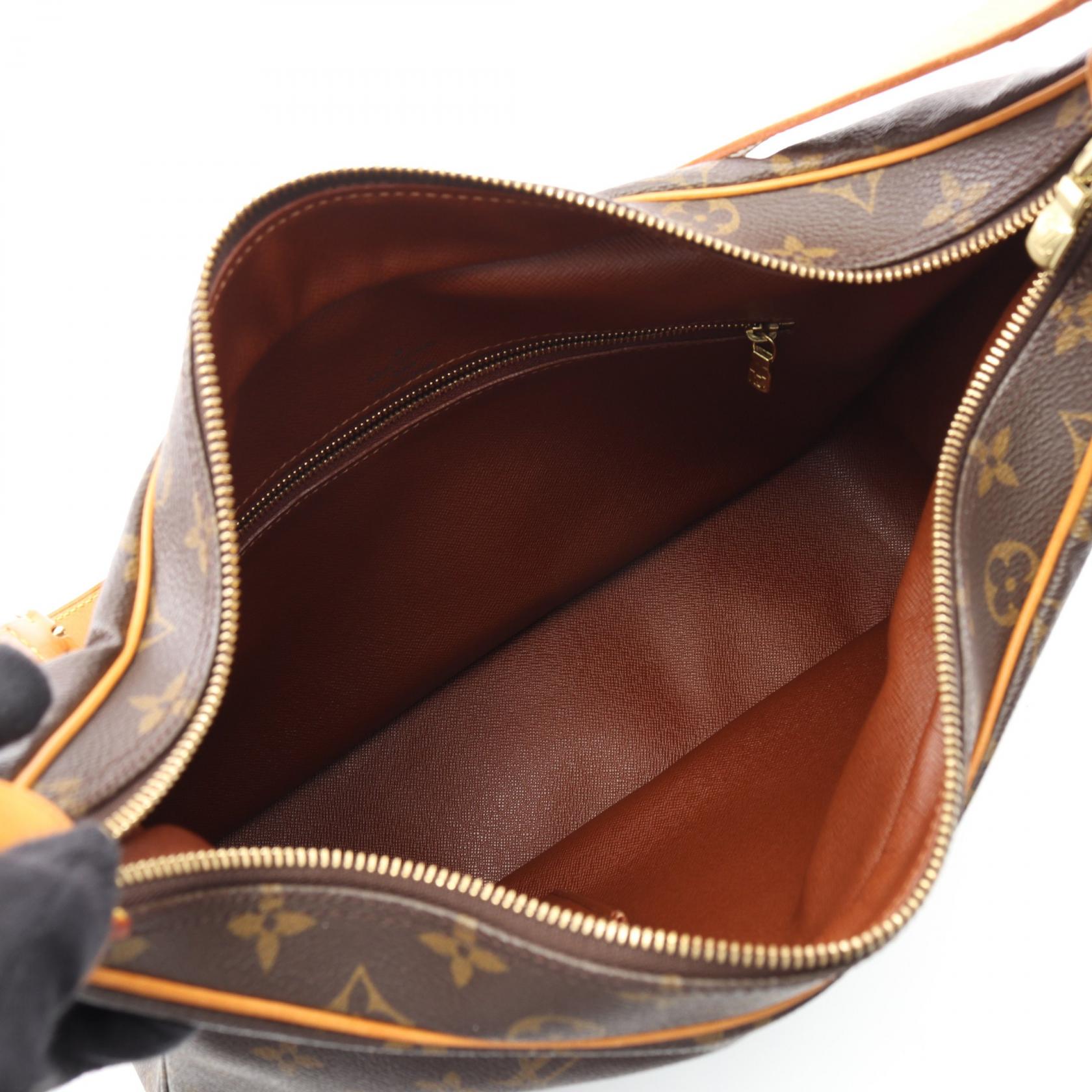 Louis Vuitton Boulogne 35 Monogram Shoulder Bag