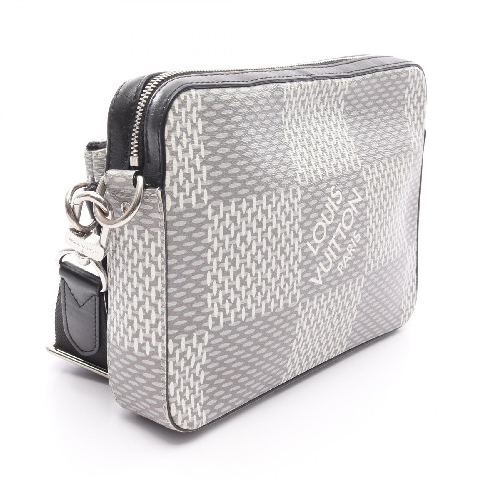 Louis Vuitton Trio Messenger Damier Graphite Coated Canvas Shoulder Bag