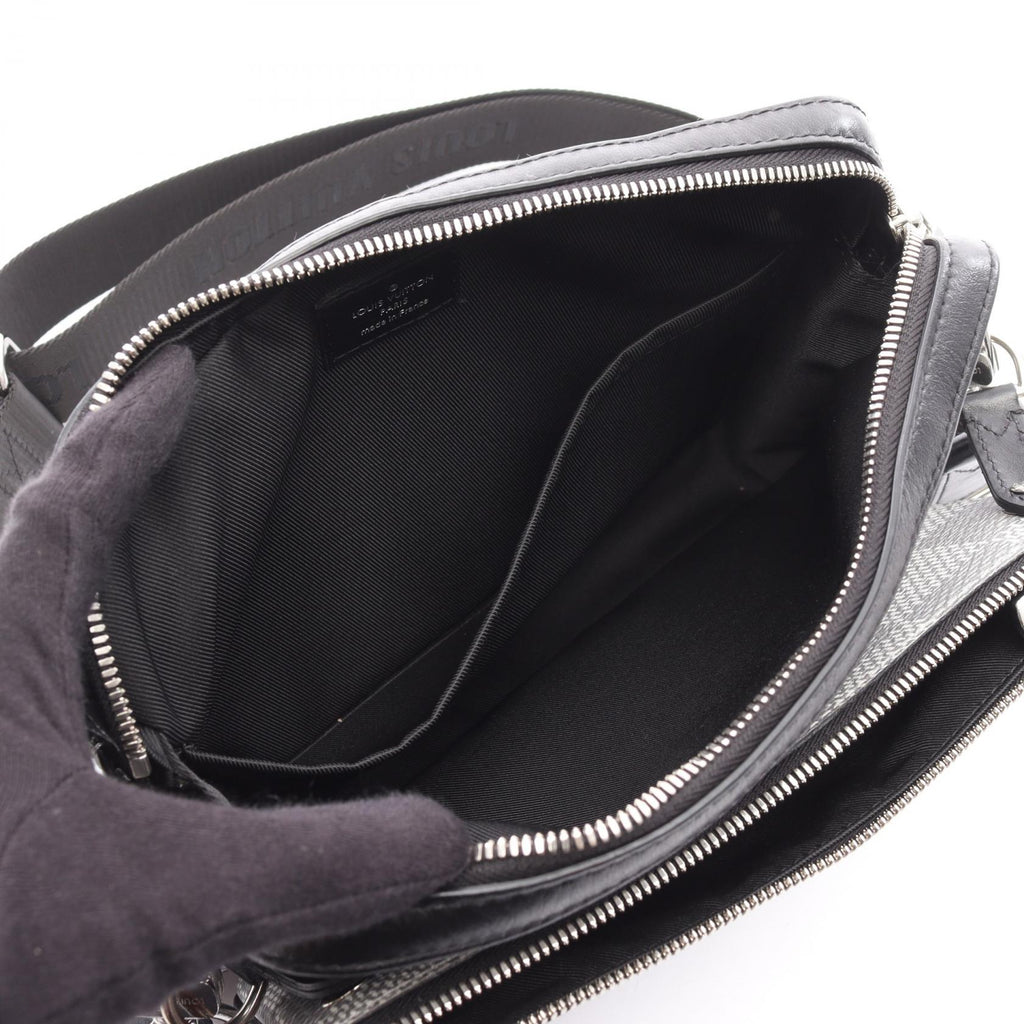 Louis Vuitton Trio Messenger Damier Graphite Coated Canvas Shoulder Bag