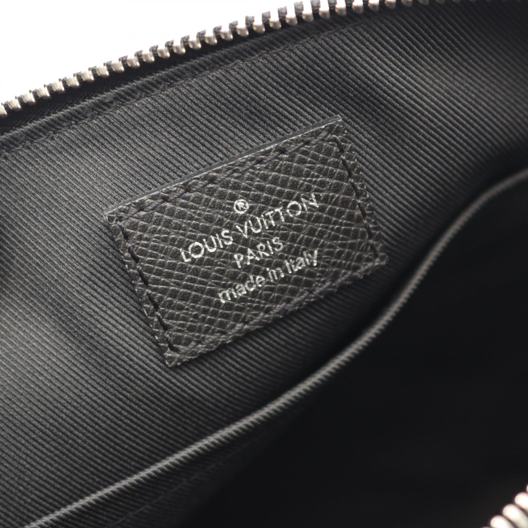 Louis Vuitton Pochette Grigori Taiga Shoulder Bag