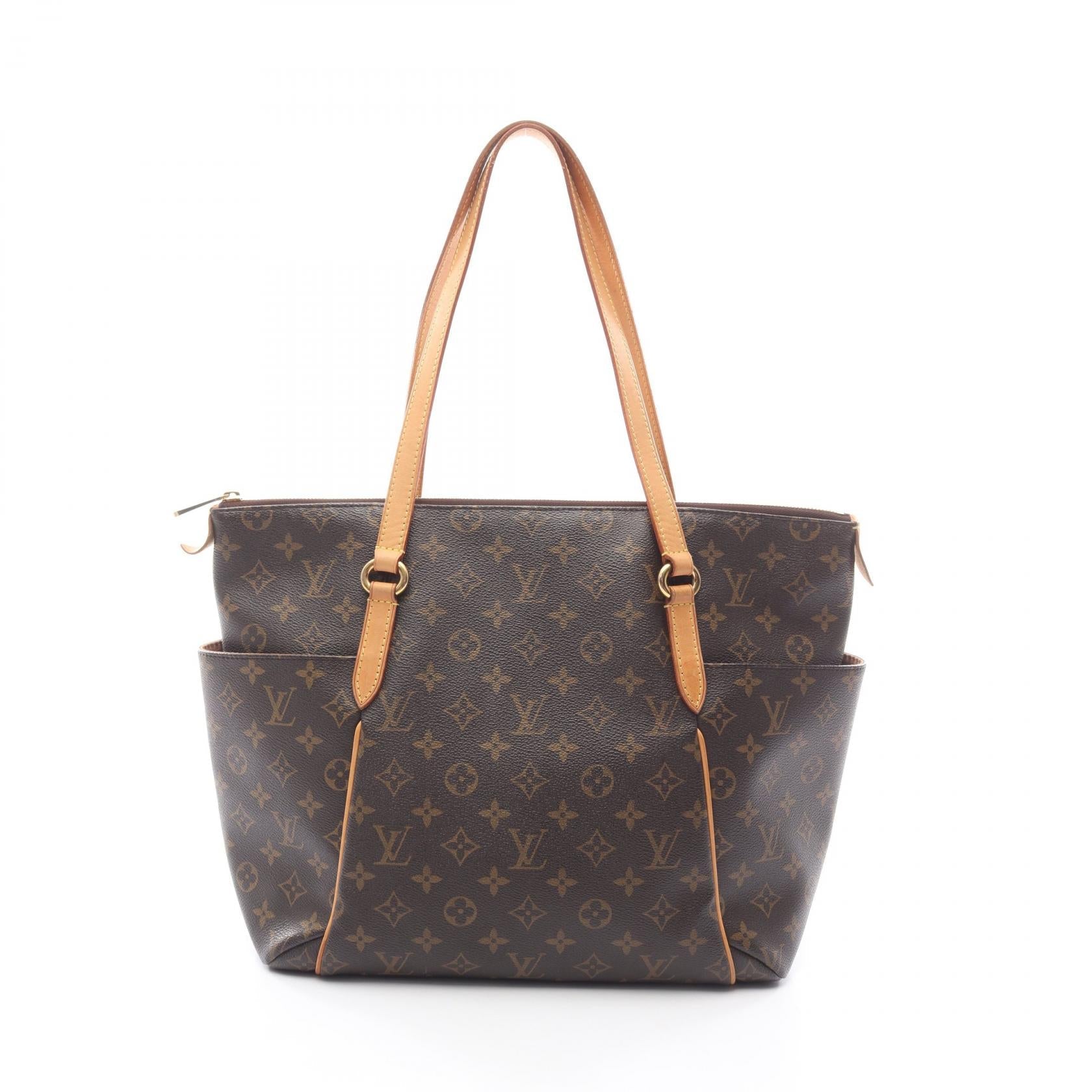 Louis Vuitton Totally MM Monogram Coated Canvas Tote Bag