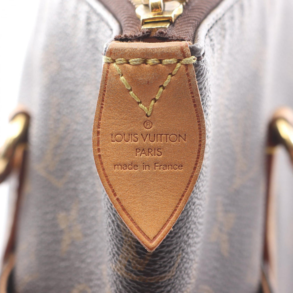 Louis Vuitton Totally MM Monogram Coated Canvas Tote Bag