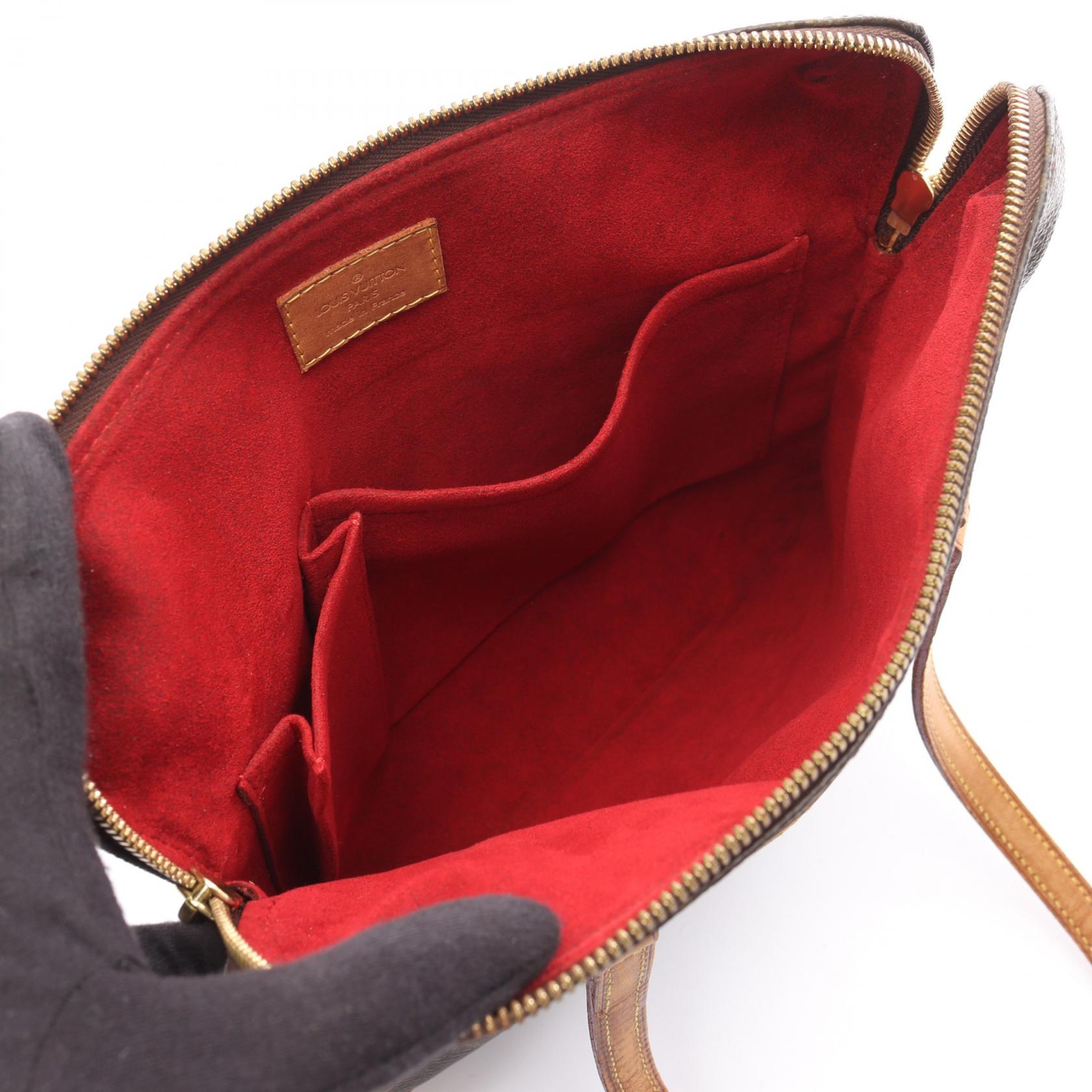 Louis Vuitton Coussin GM Monogram Shoulder Bag