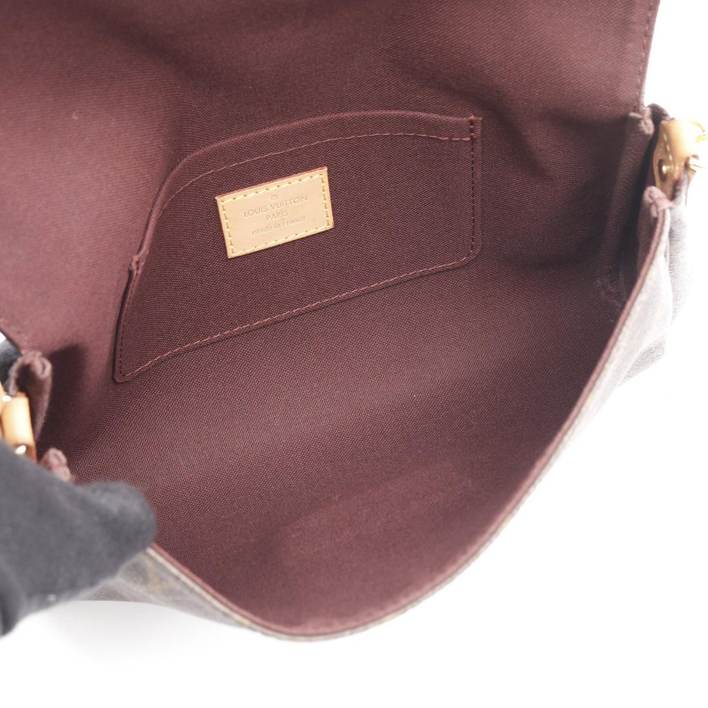 Louis Vuitton Favorite MM Monogram Shoulder Bag