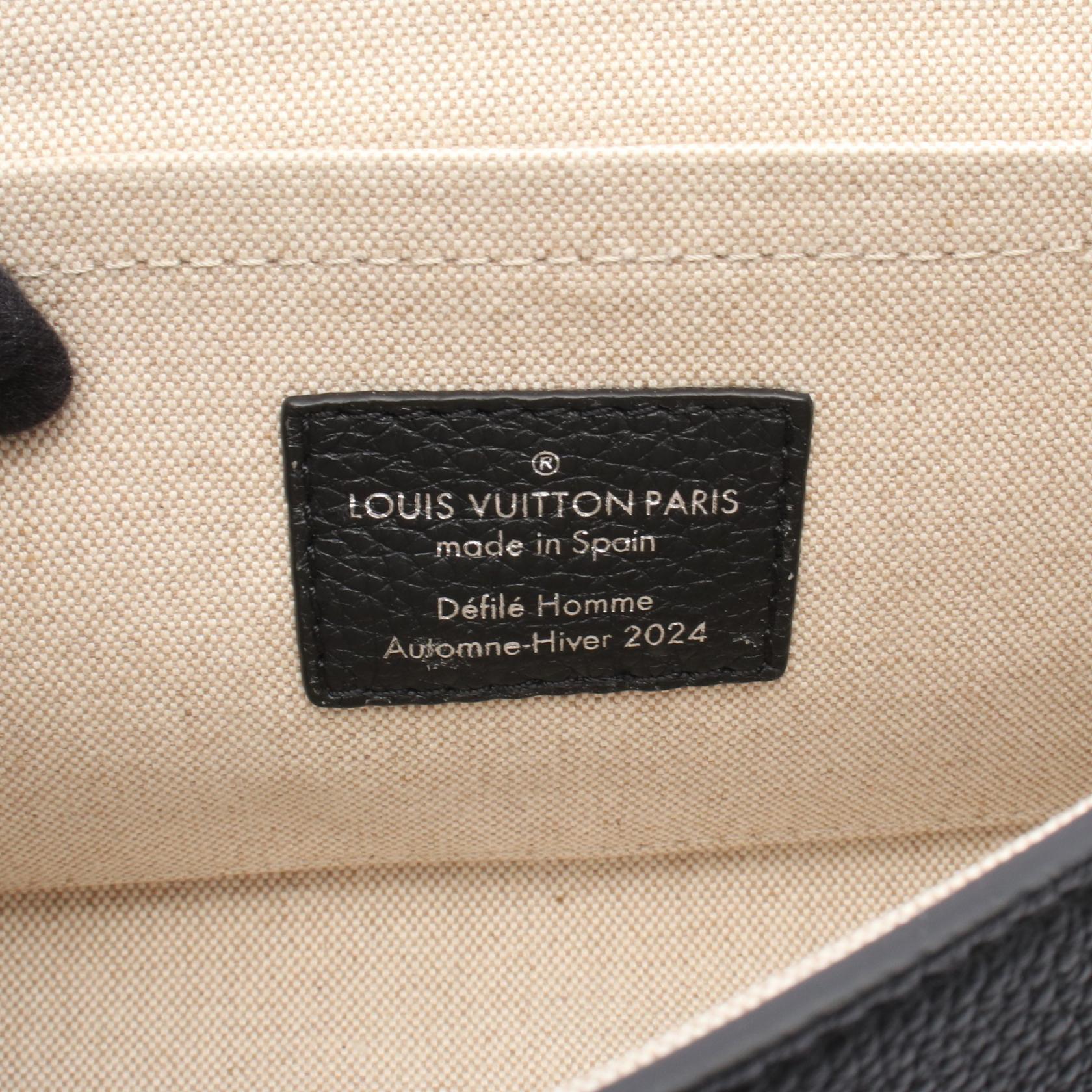 Louis Vuitton Seoul Trunk Leather Shoulder Bag