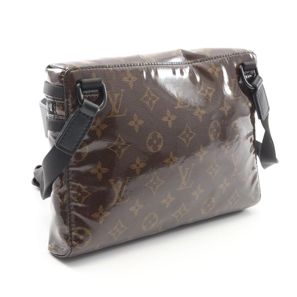 Louis Vuitton Messenger PM Monogram Coated Canvas Shoulder Bag