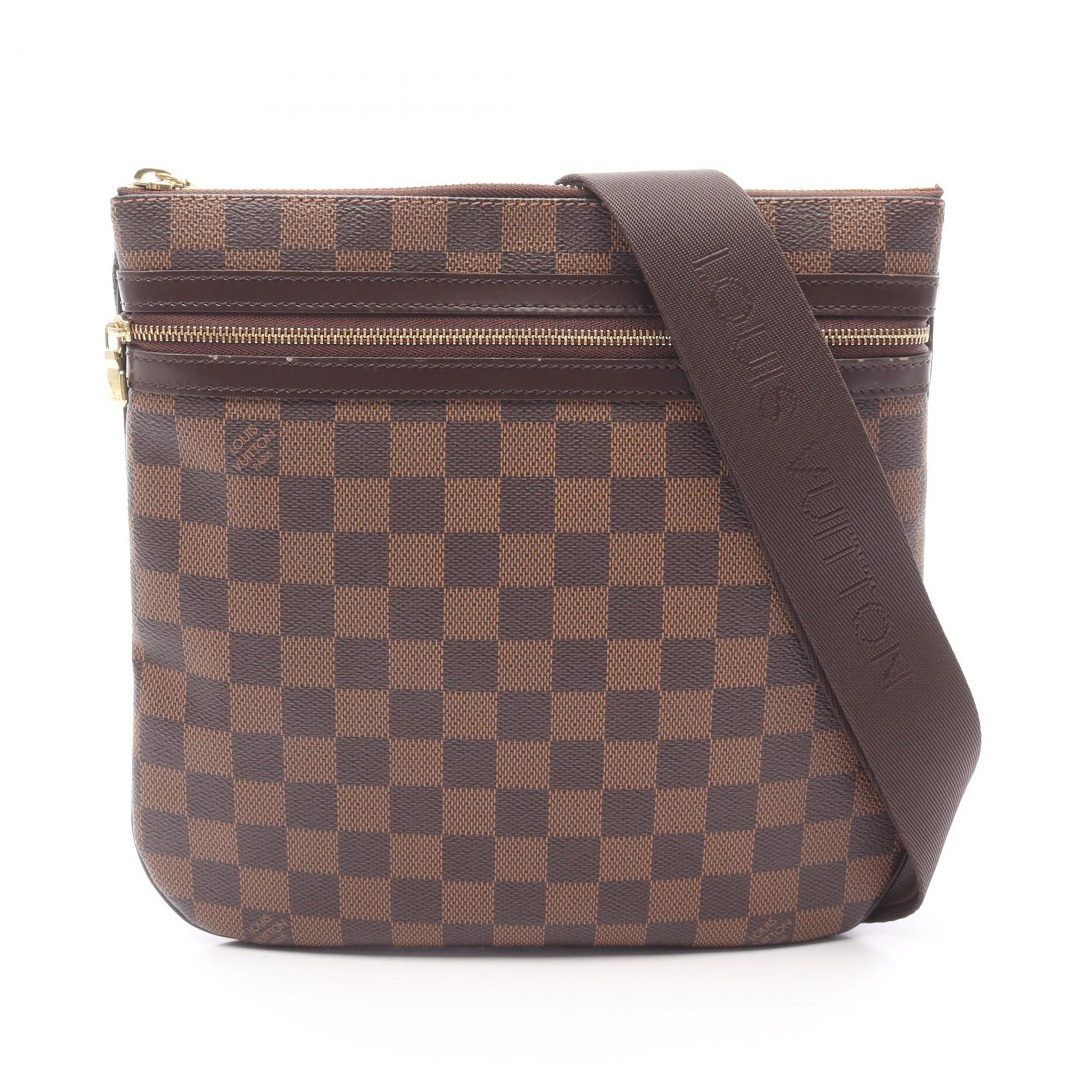 Louis Vuitton Pochette Bosphore Damier Shoulder Bag