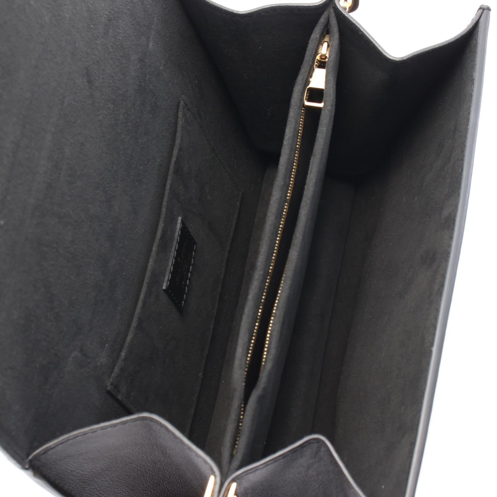 Louis Vuitton Dauphine MM Leather Shoulder Bag