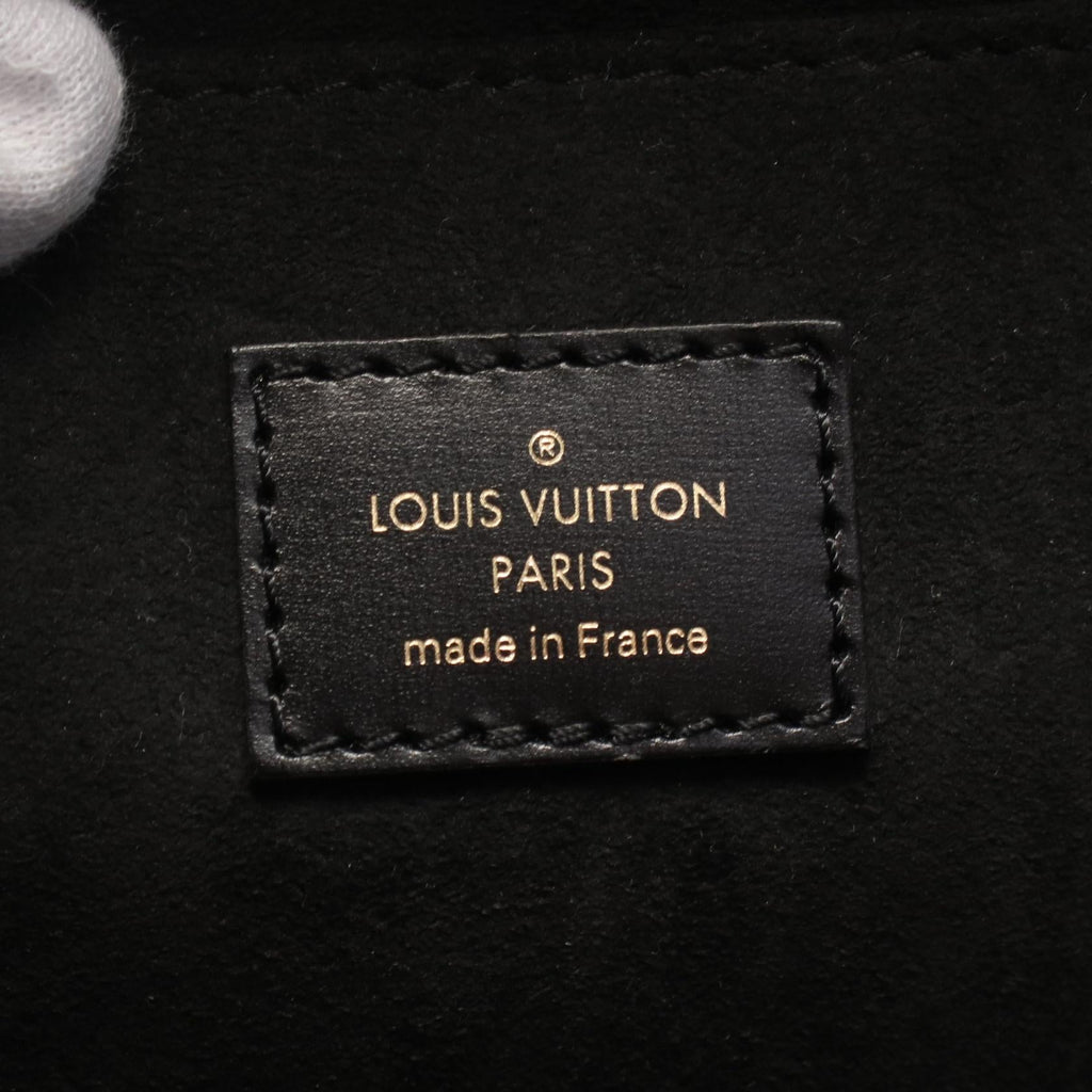 Louis Vuitton Dauphine MM Leather Shoulder Bag