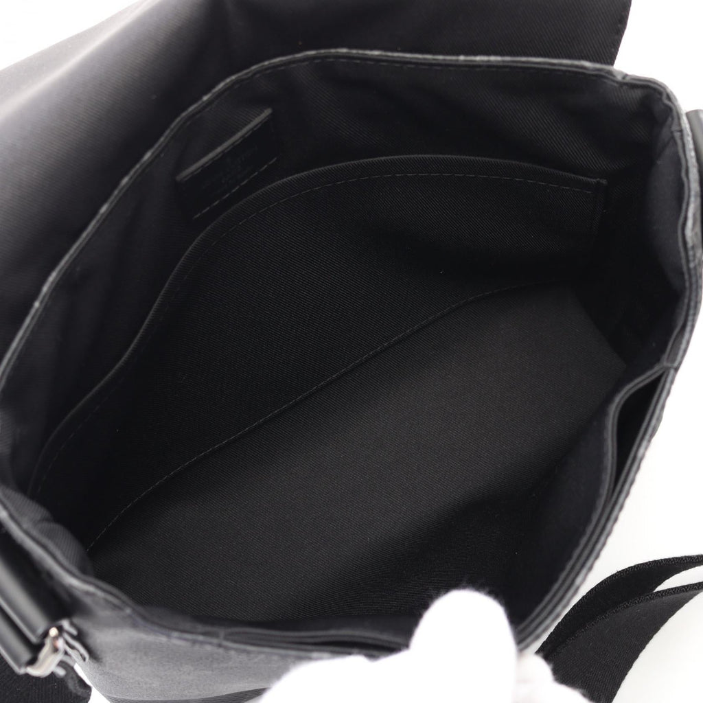 Louis Vuitton District PM NM Monogram Shoulder Bag