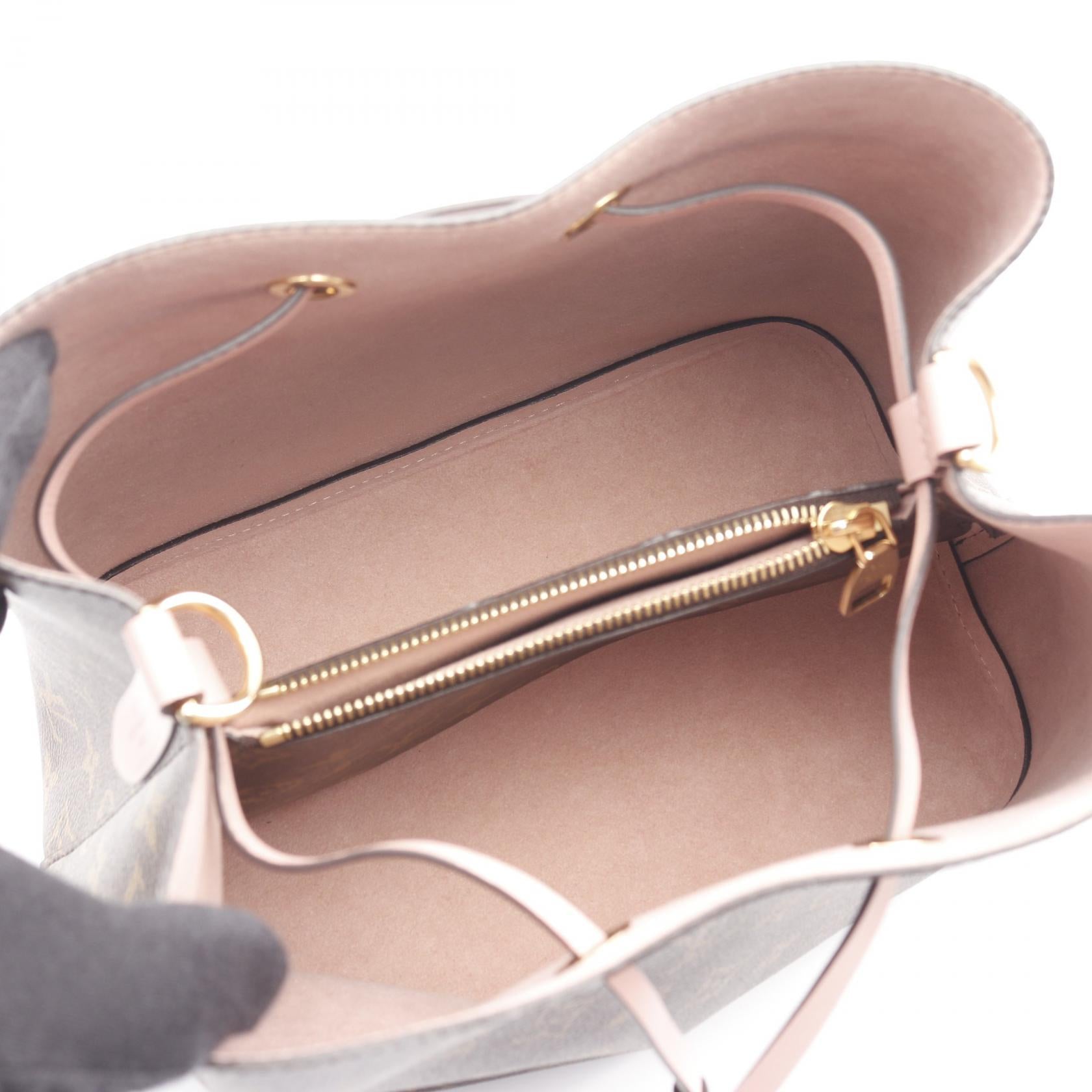 Louis Vuitton NeoNoe Monogram Shoulder Bag