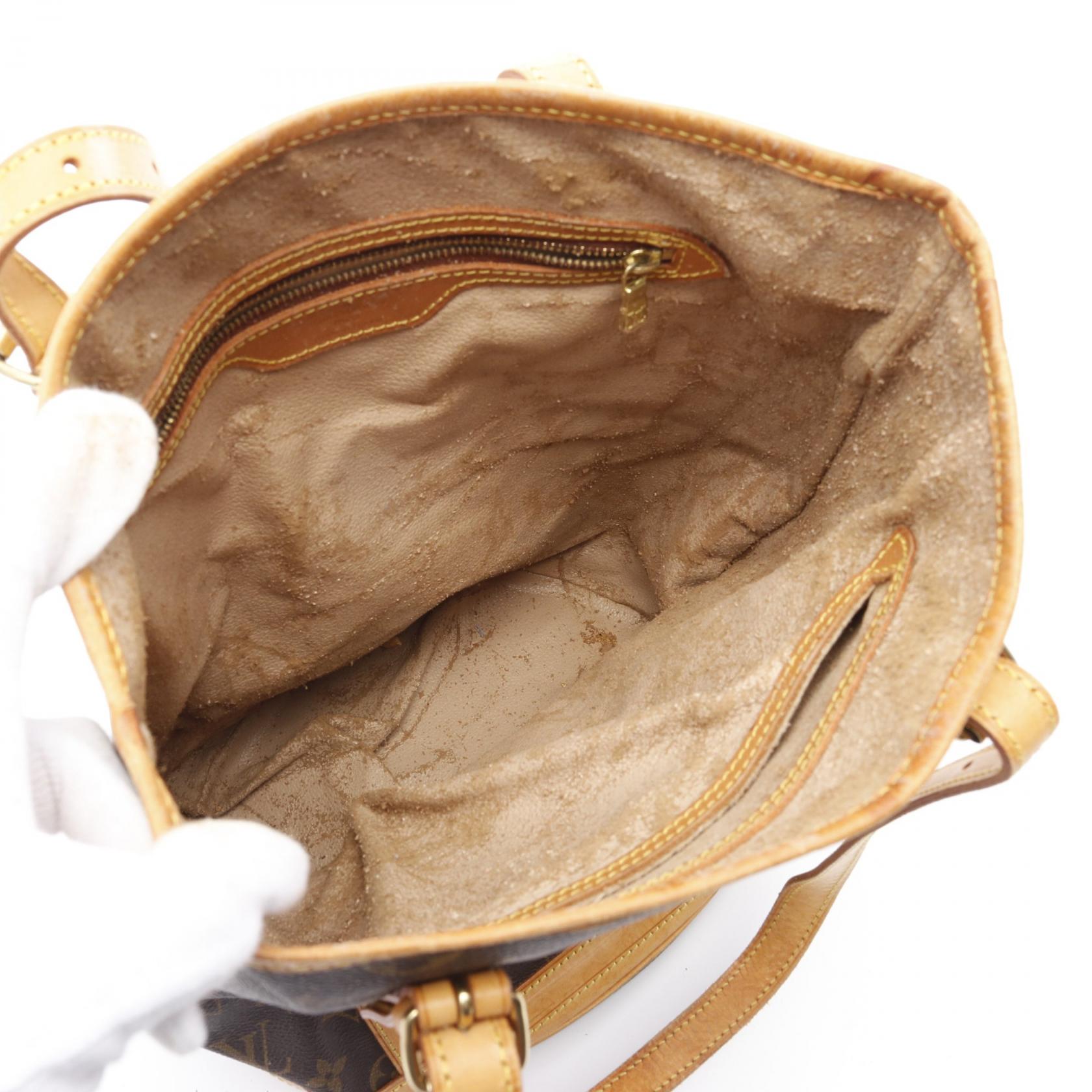 Louis Vuitton Bucket GM Monogram Shoulder Bag