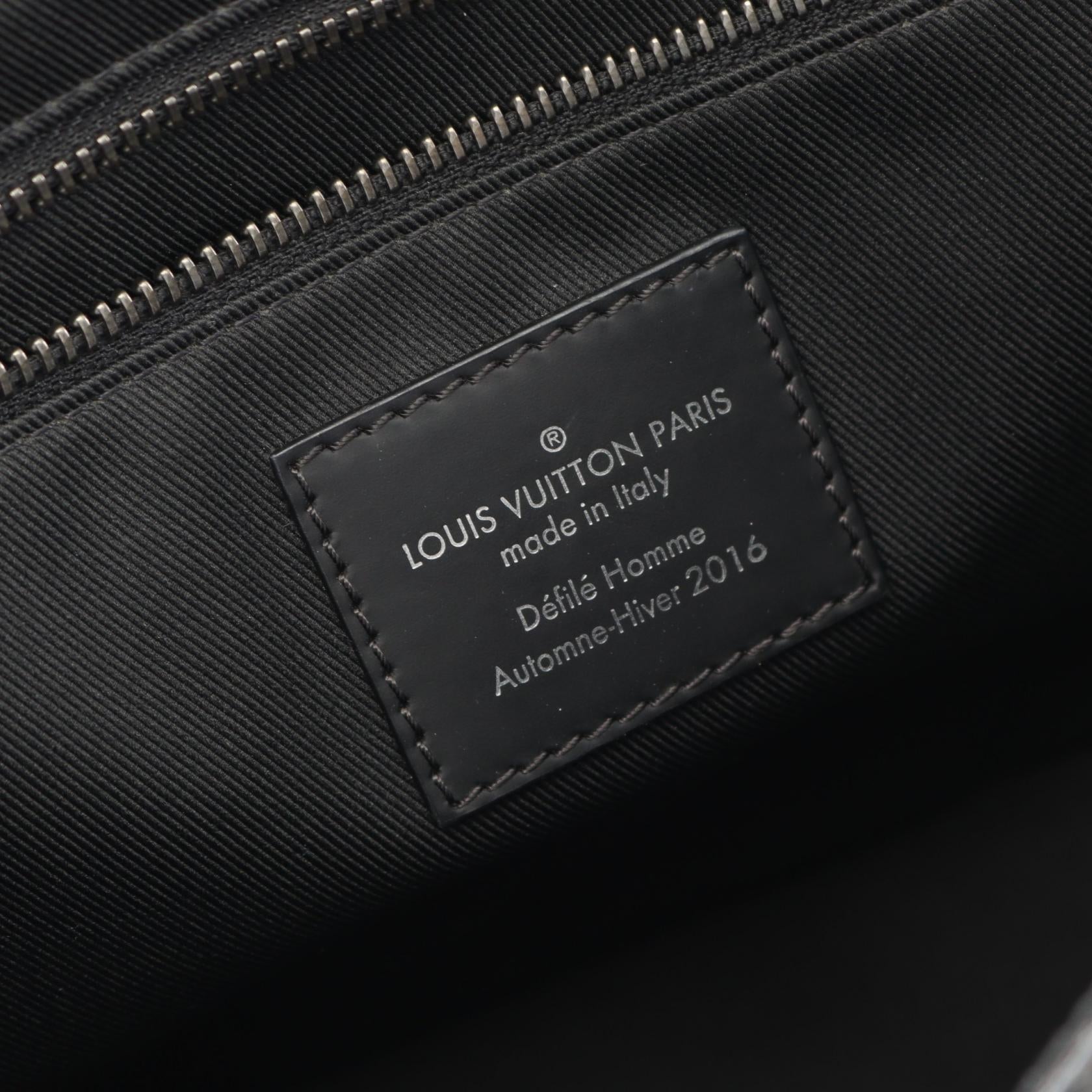 Louis Vuitton Messenger Voyage PM Monogram Shoulder Bag