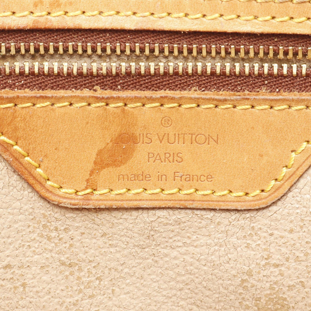 Louis Vuitton Bucket GM Monogram Coated Canvas Shoulder Bag