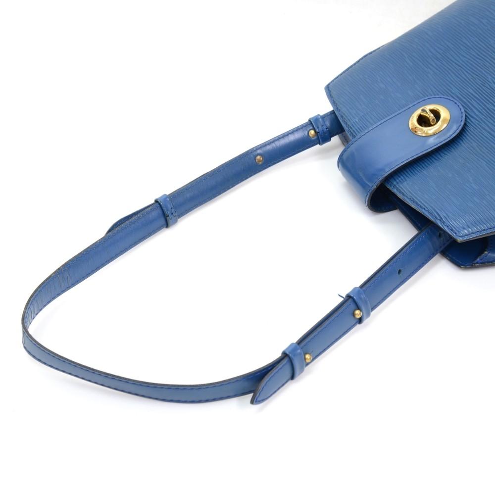 Louis Vuitto Cluny Shoulder Bag