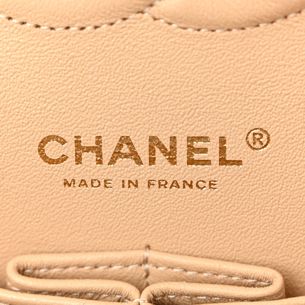 Caviar Quilted Medium Double Flap Beige Clair