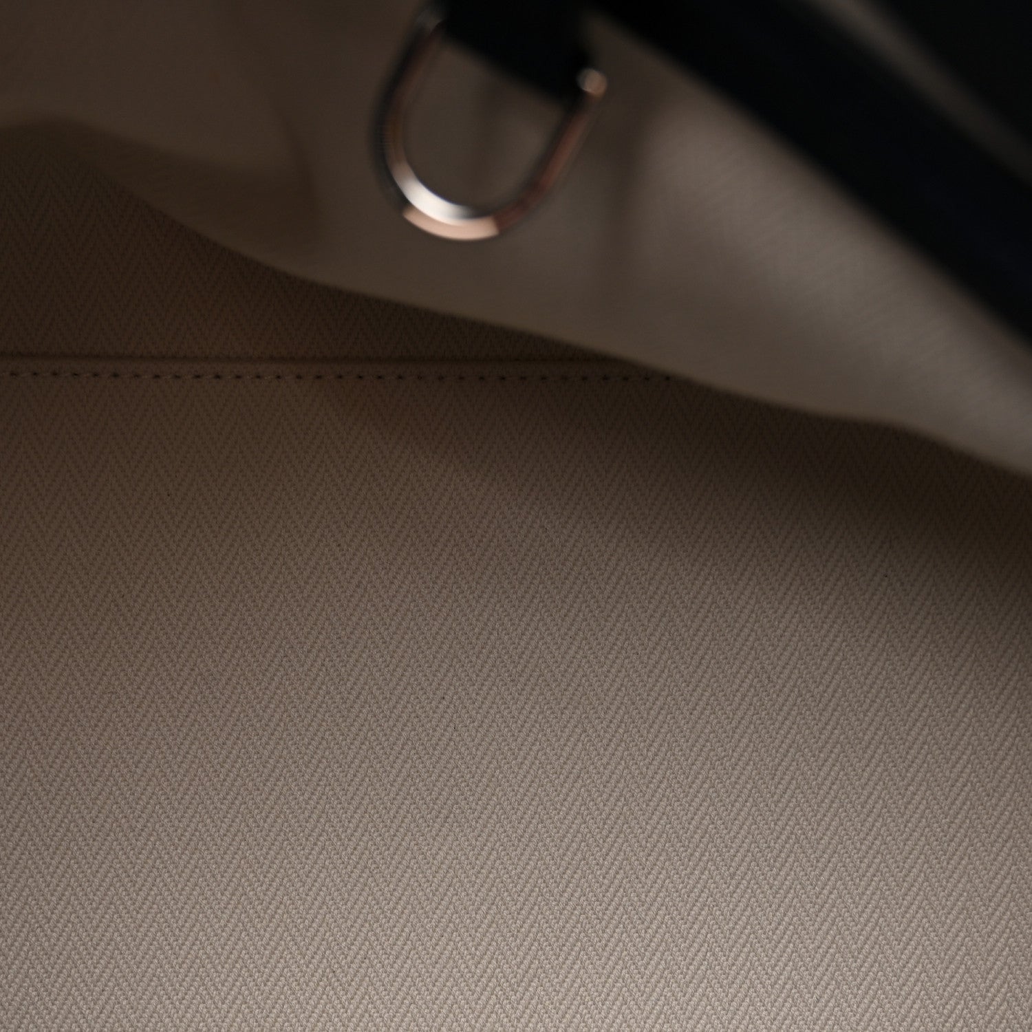 Matte Grained Calfskin Soft Margaux 15 Indigo