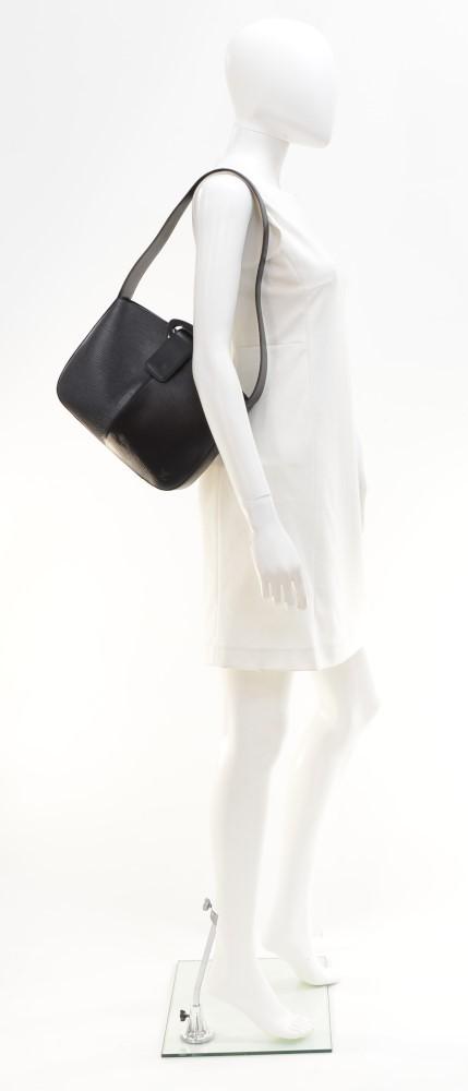 Louis Vuitto Reverie Shoulder Bag