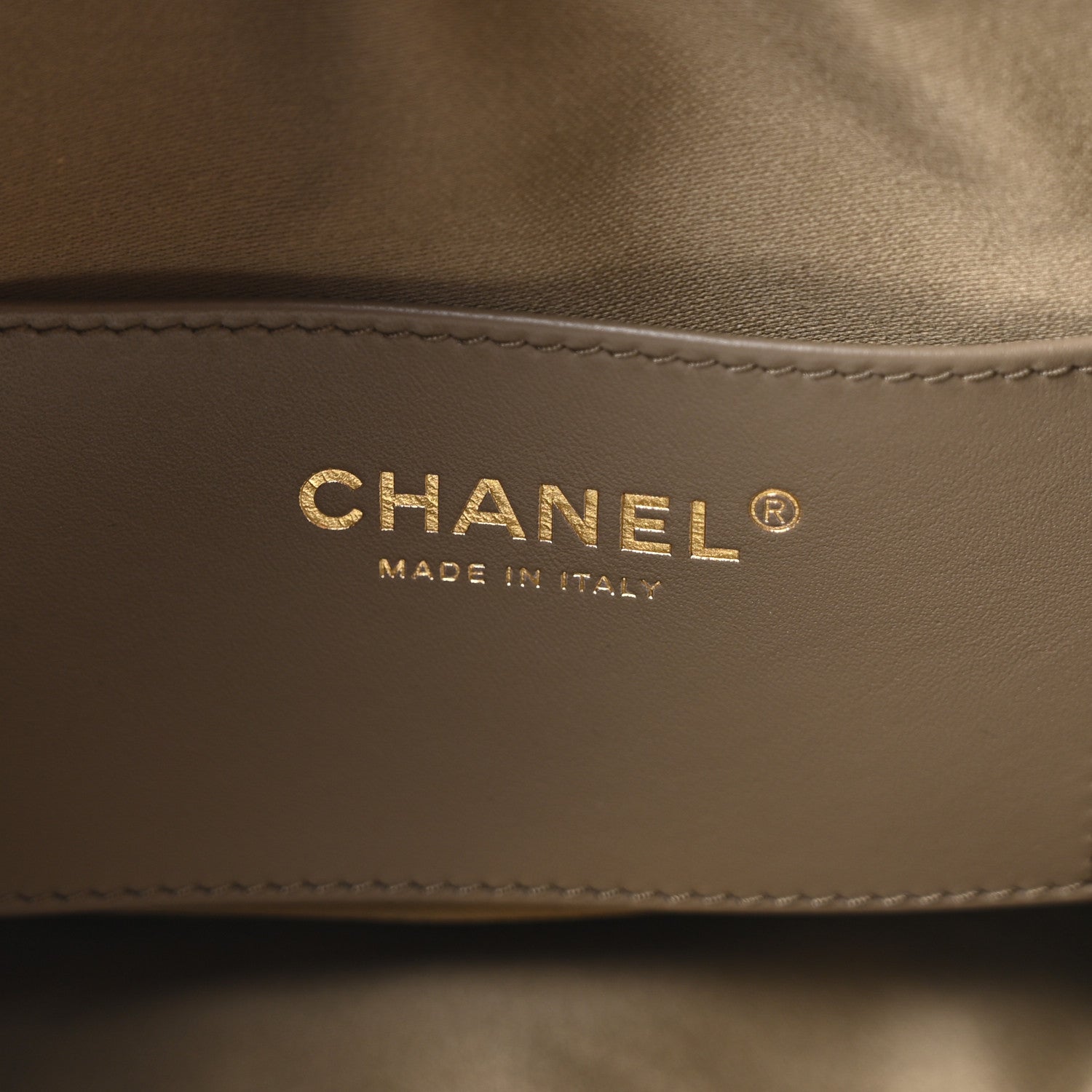 Caviar Quilted Medium Chanel 25 Handbag Dark Khaki