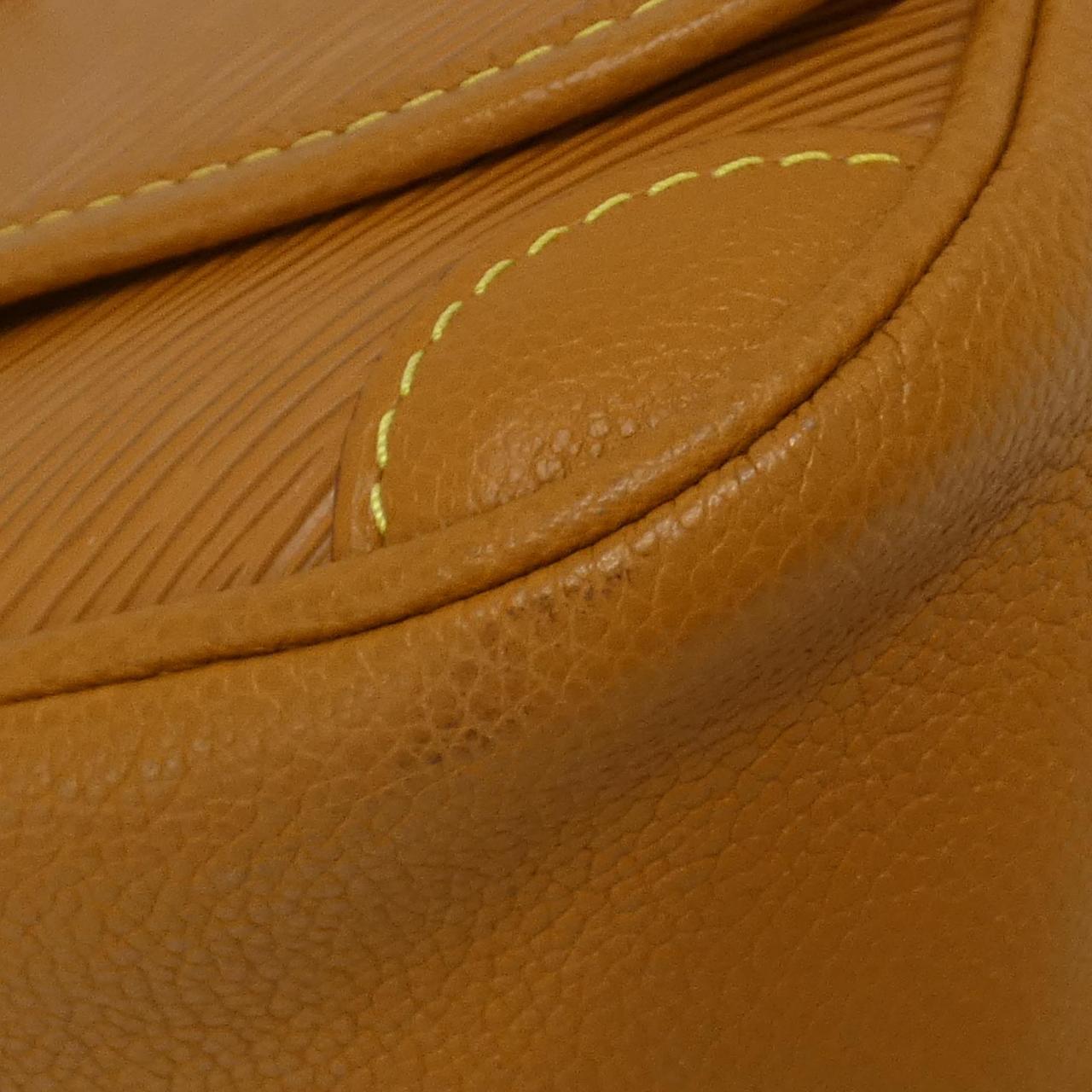 Louis Vuitton Epi Calf Shoulder Bag