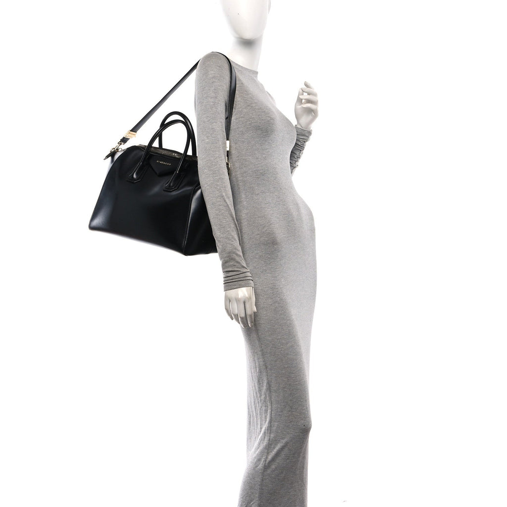 Shiny Lord Calfskin  Antigona Black