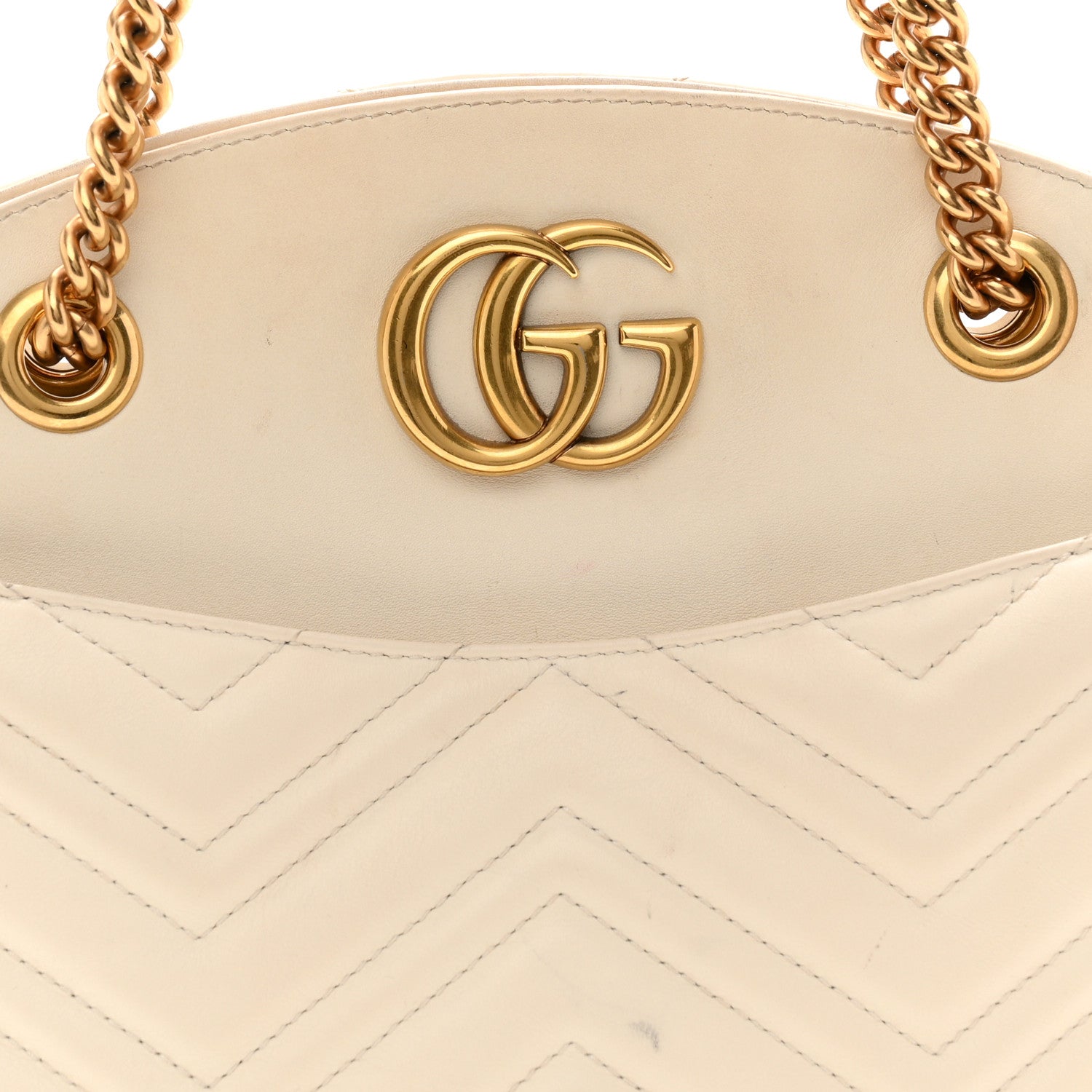 Calfskin Matelasse Medium GG Marmont Open Top Shoulder Bag White