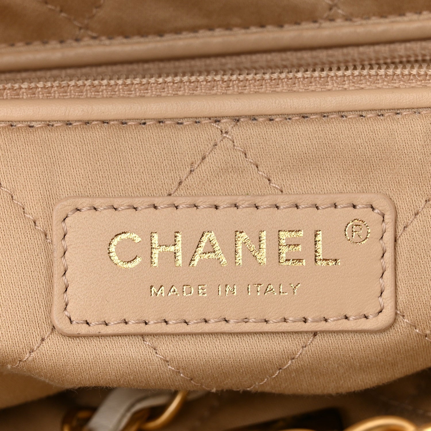 Shiny Calfskin Quilted Small Chanel 22 White