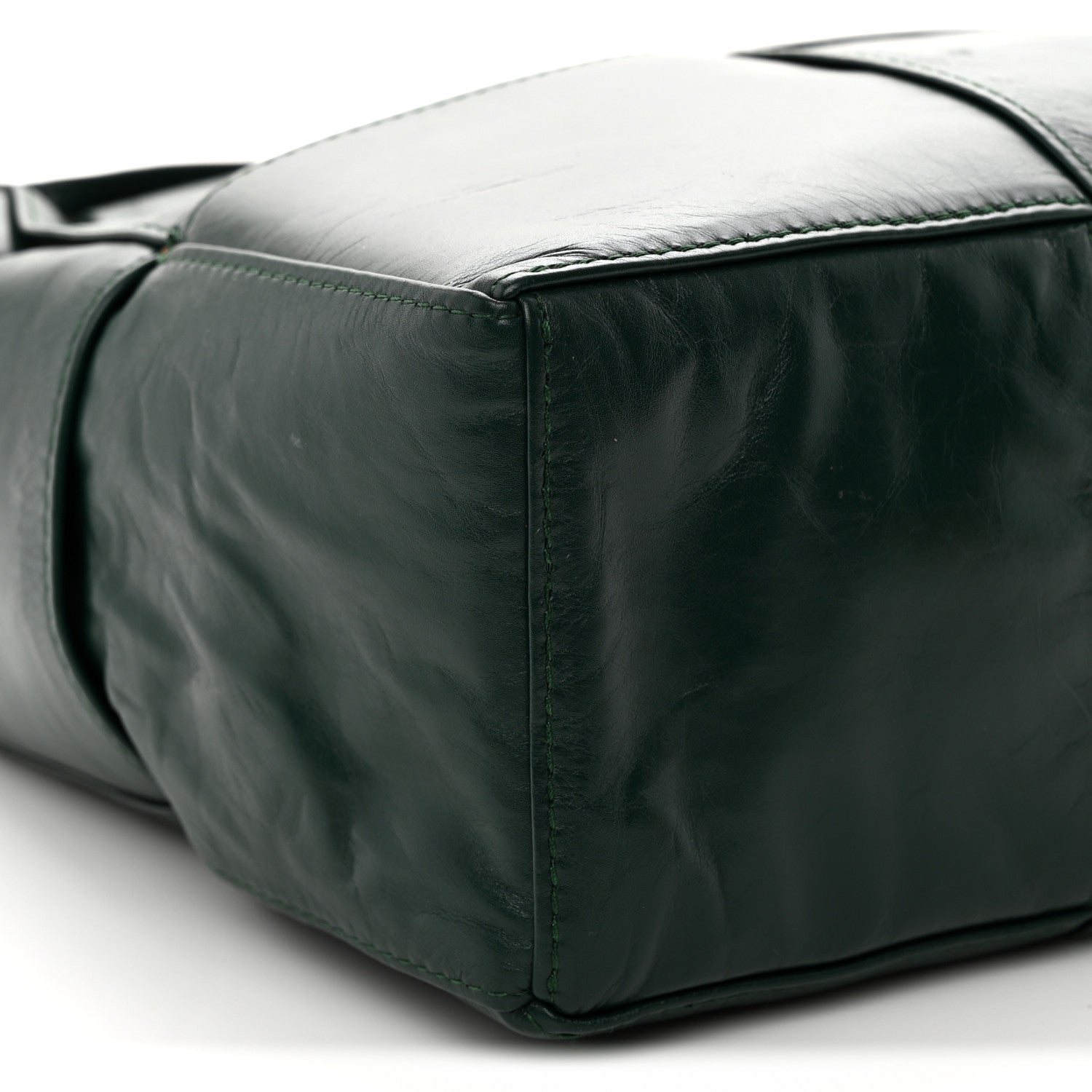 Paper Calfskin Maxi Intreccio Medium Arco Camera Bag Emerald Green