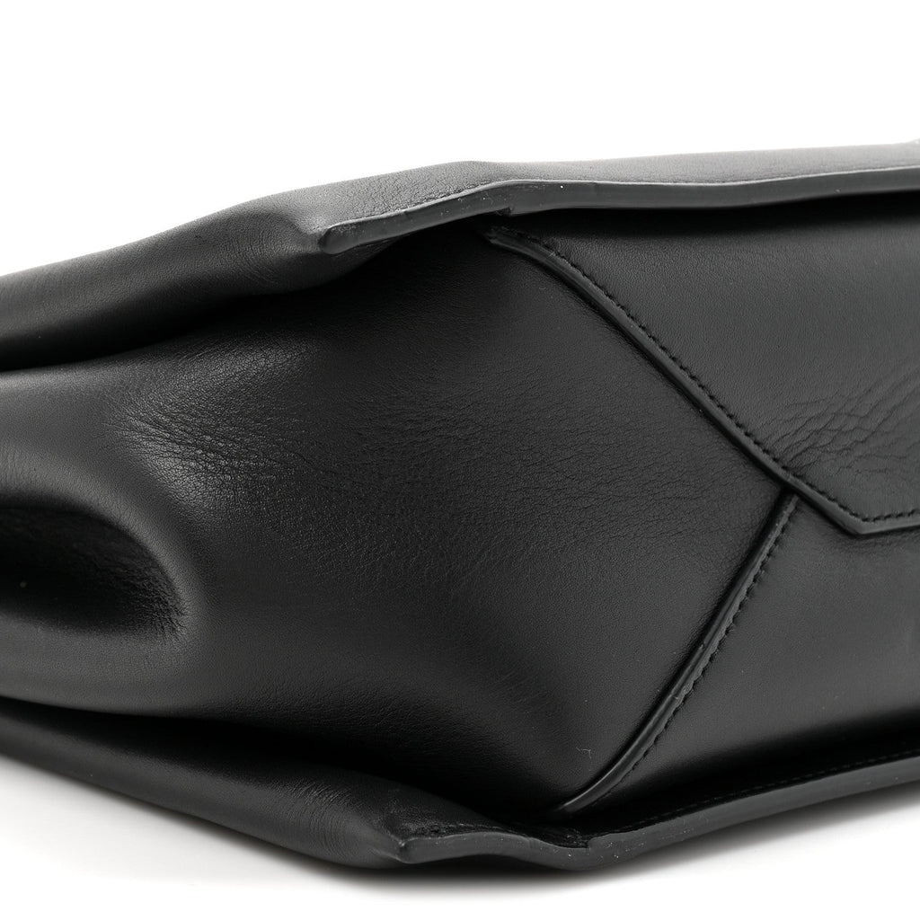 Supple Natural Calfskin Medium Tri-Fold Bag Black