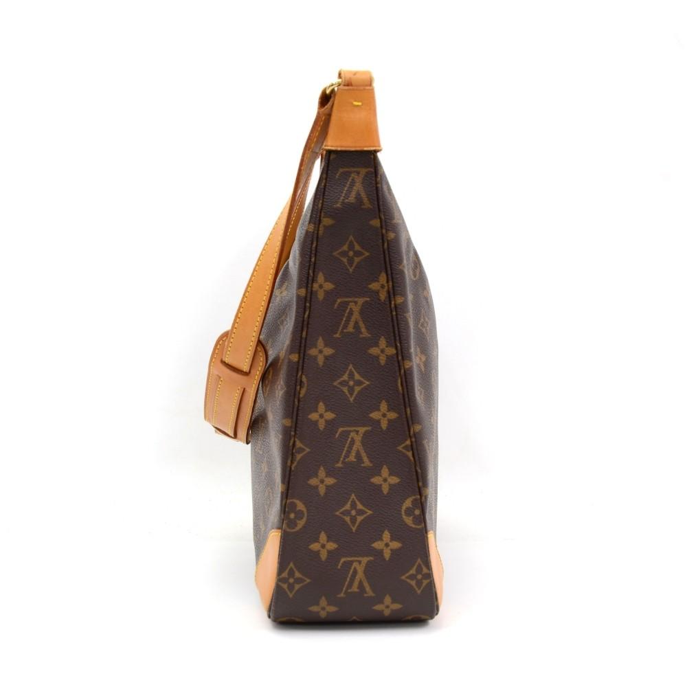 Louis Vuitto Boulogne GM Shoulder Bag