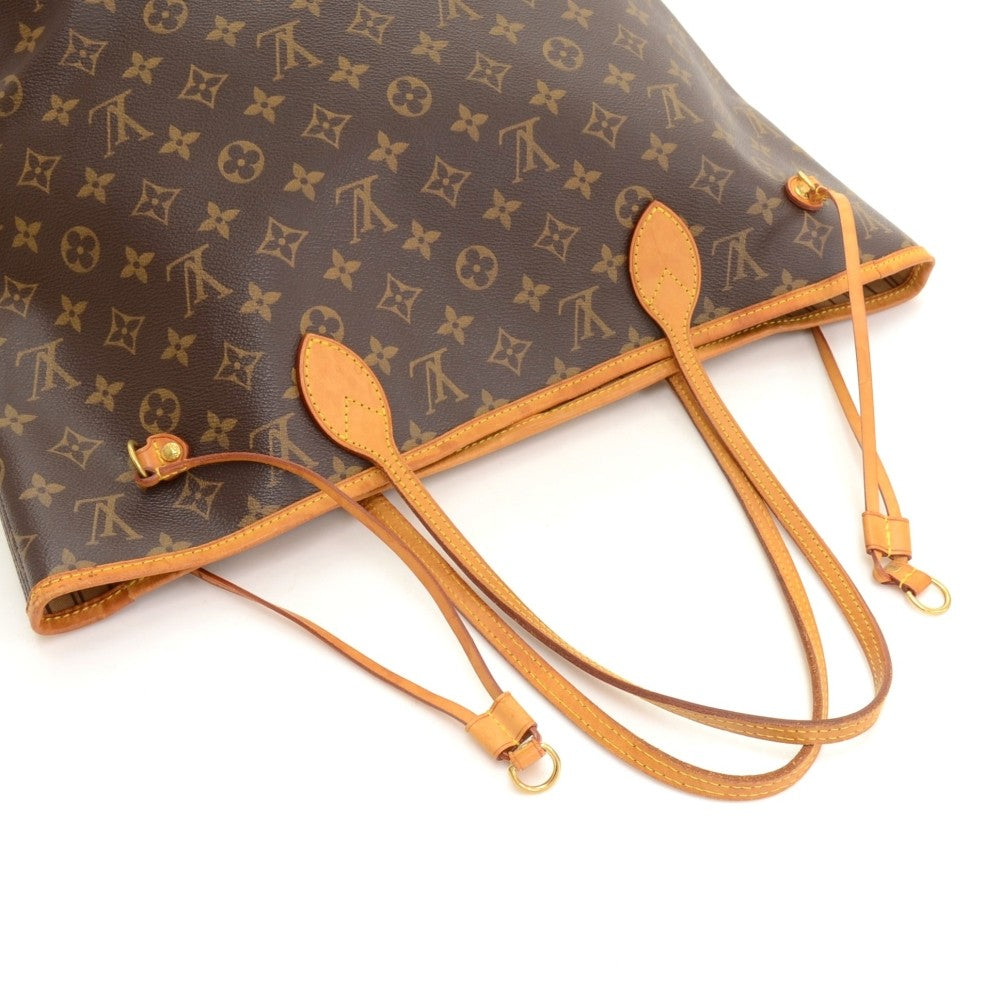 Louis Vuitto Neverfull MM Shoulder Bag