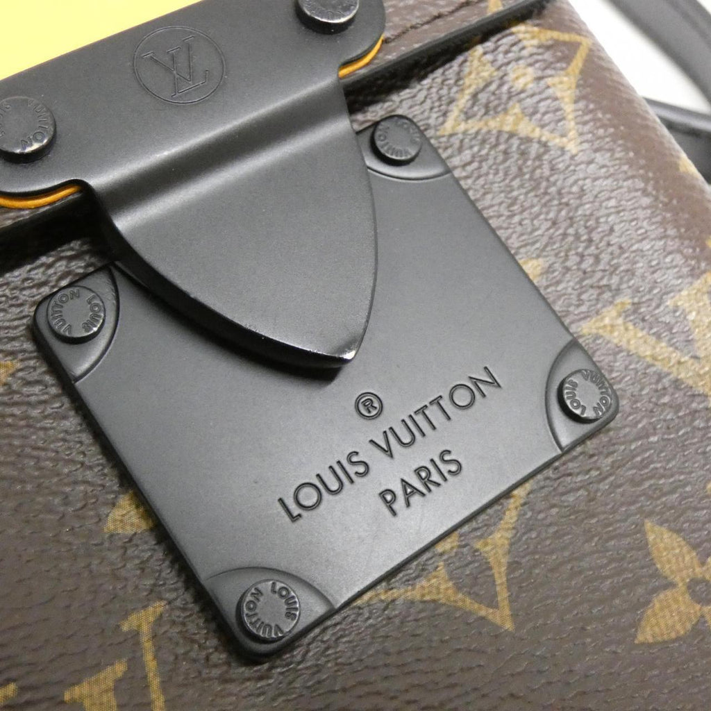 Louis Vuitton S Lock Vertical Wearable Wallet Monogram Shoulder Bag