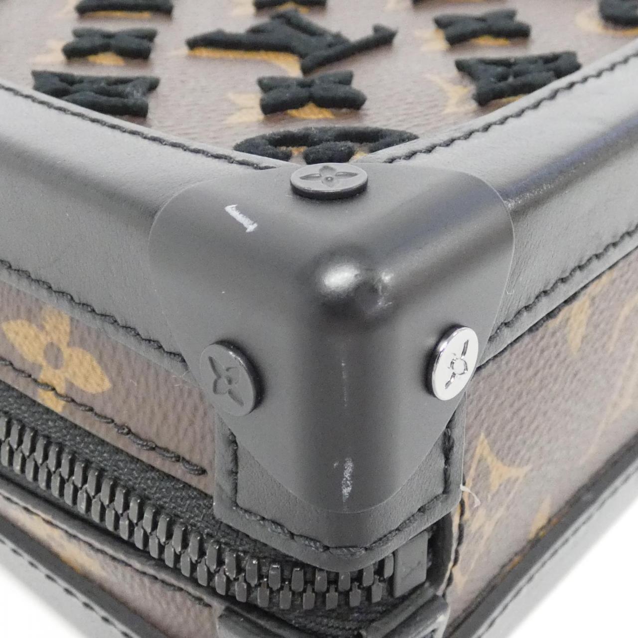 Louis Vuitton Monogram Shoulder Bag