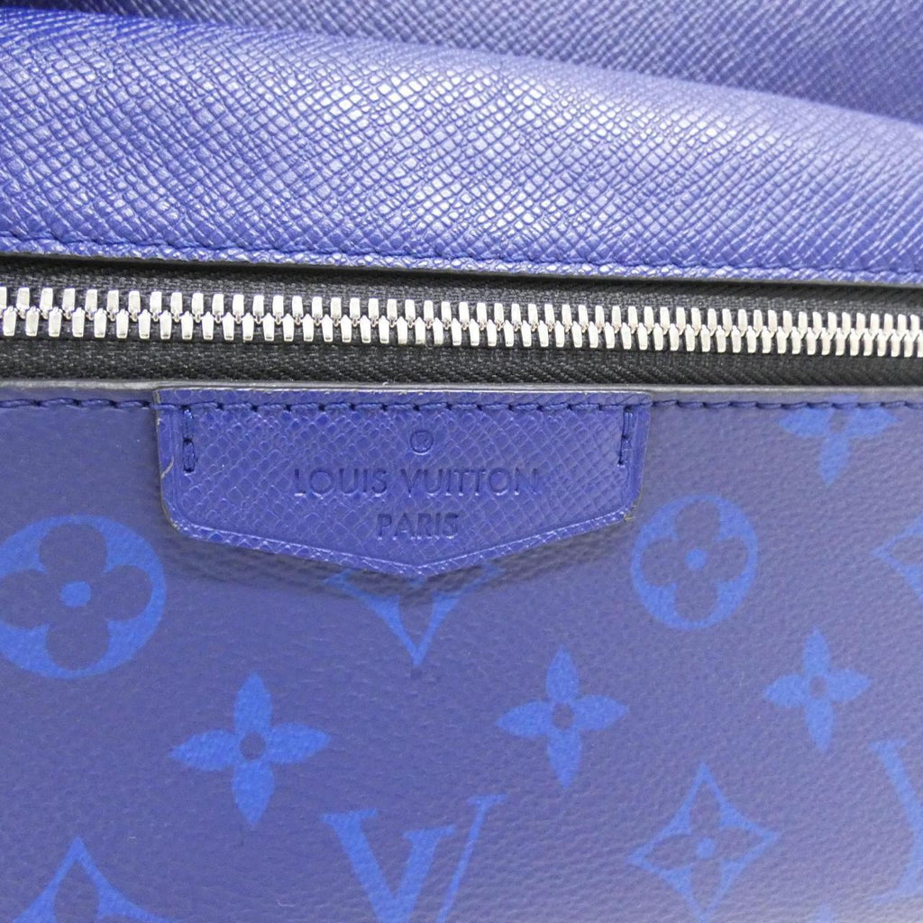 Louis Vuitton Taiga Rama Outdoor Messenger Shoulder Bag