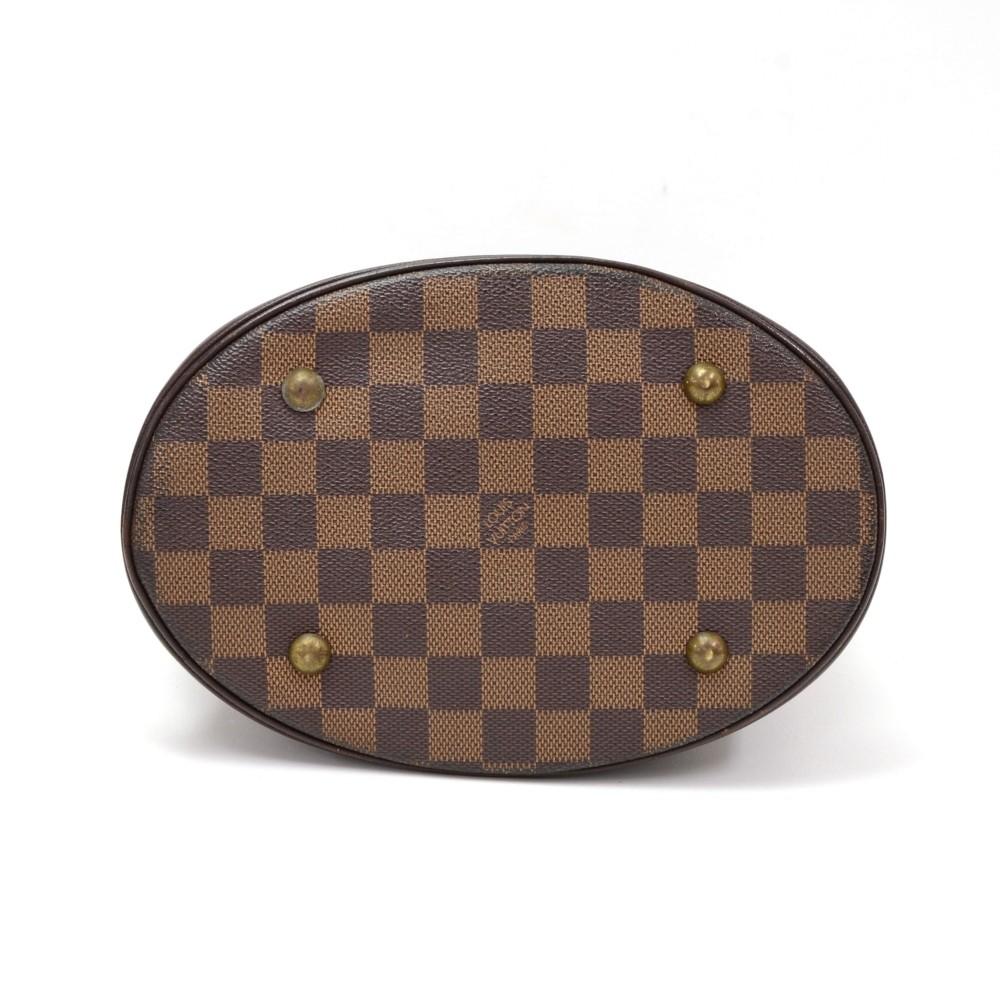Louis Vuitto Marais Shoulder Bag