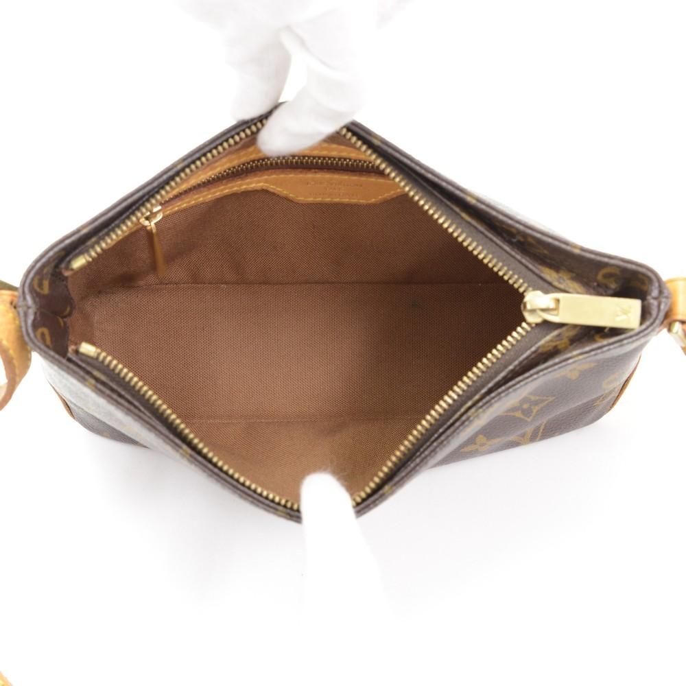 Louis Vuitto Monogram Canvas Trotteur Shoulder Bag