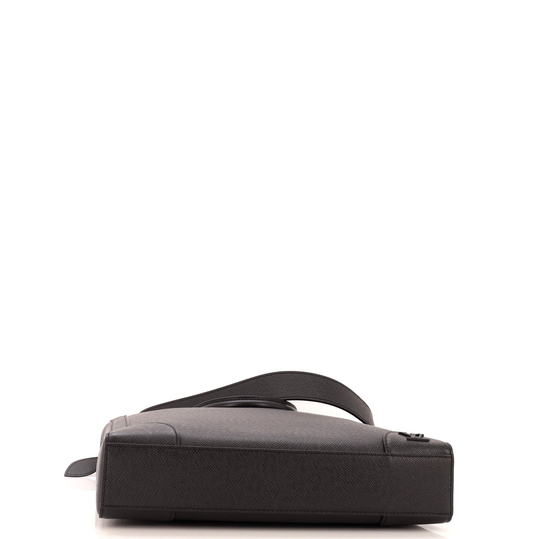 Louis Vuitton Vertical Tote Taiga Leather