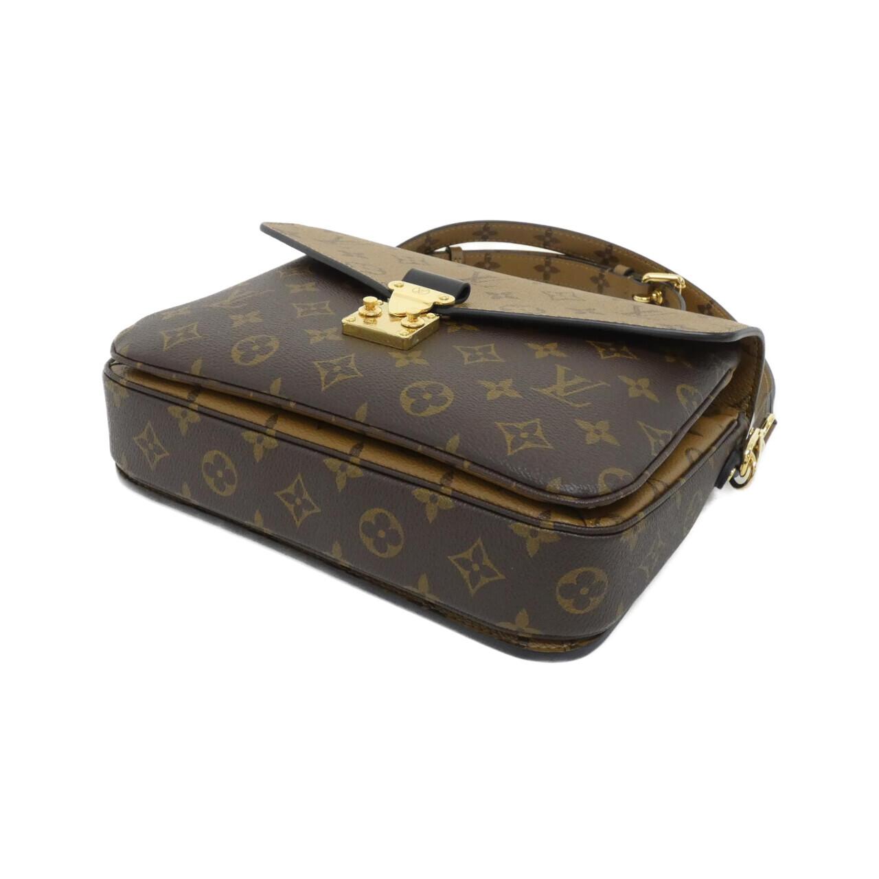Louis Vuitton Pochette Metis Monogram Shoulder Bag