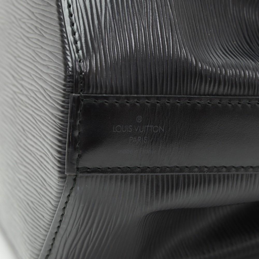 Louis Vuitto Sac de Paule PM Epi Leather Shoulder Bag