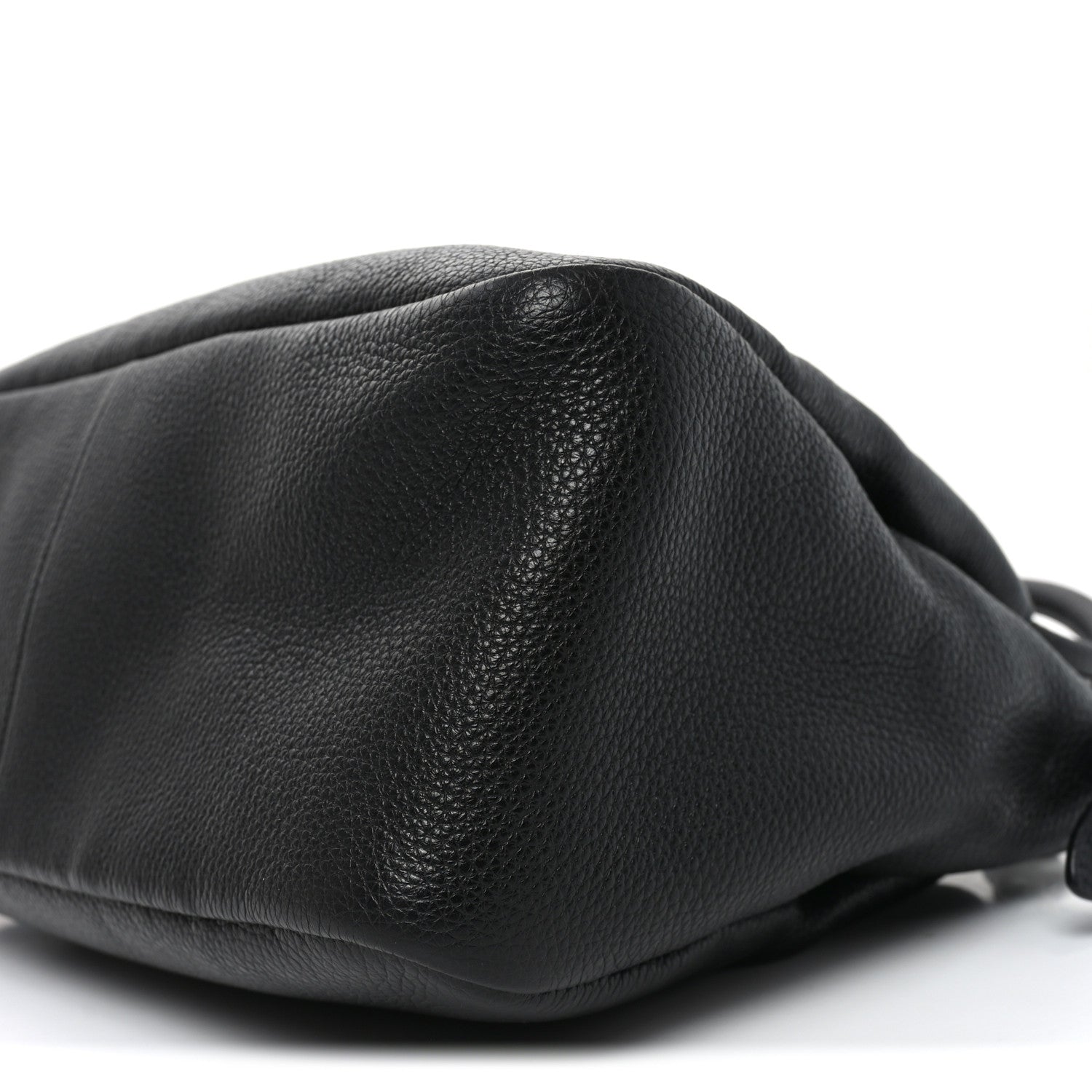 Vitello Daino Soft Medium Zippered Top Handle Bag Black