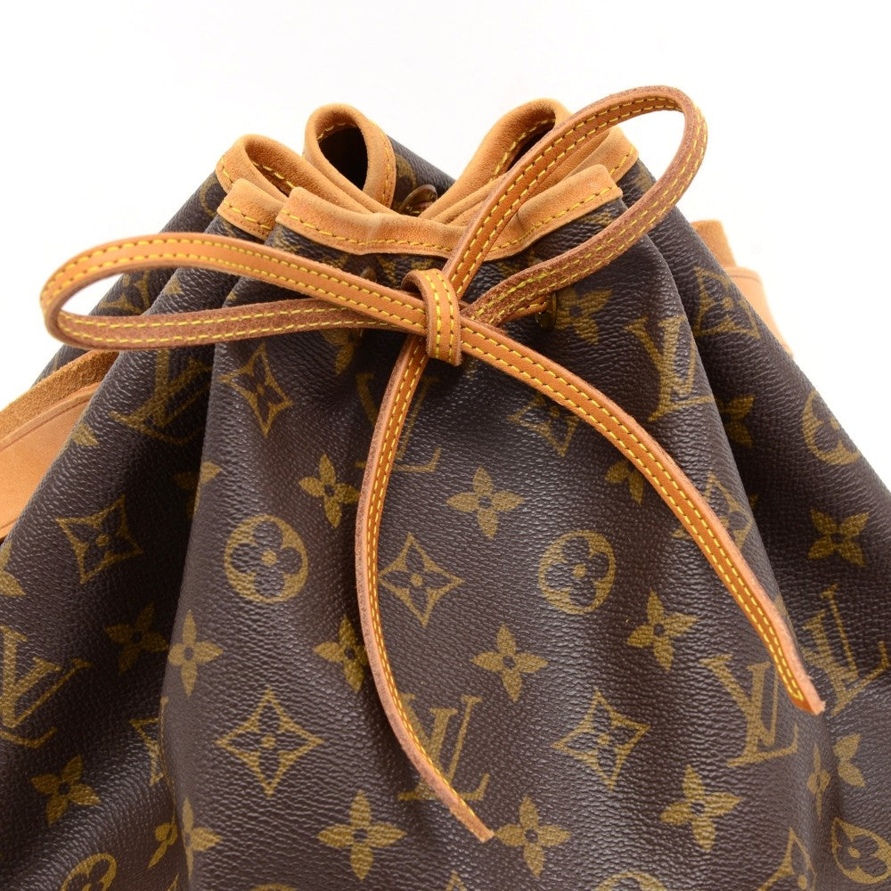 Louis Vuitto Noe Monogram Canvas Shoulder Bag