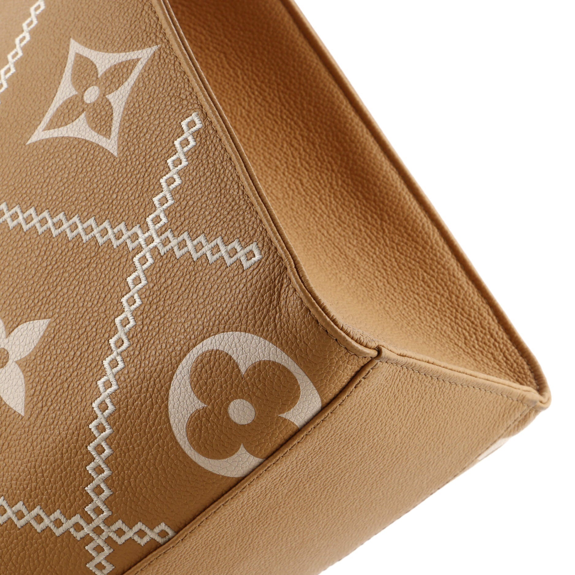 Louis Vuitton OnTheGo Tote Monogram Empreinte Giant Broderies MM