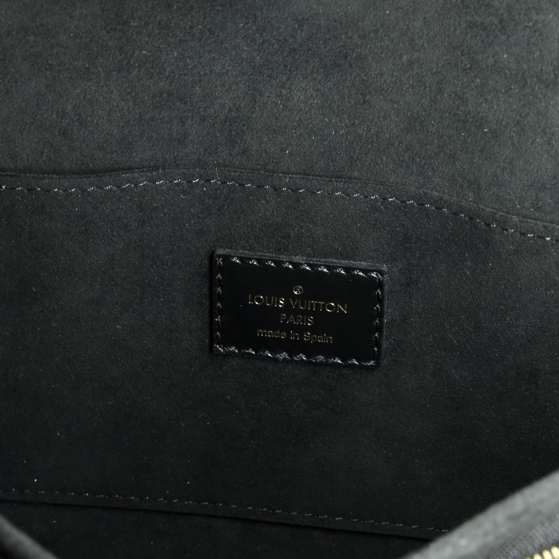 Louis Vuitton Dauphine Shoulder Bag Epi Leather MM