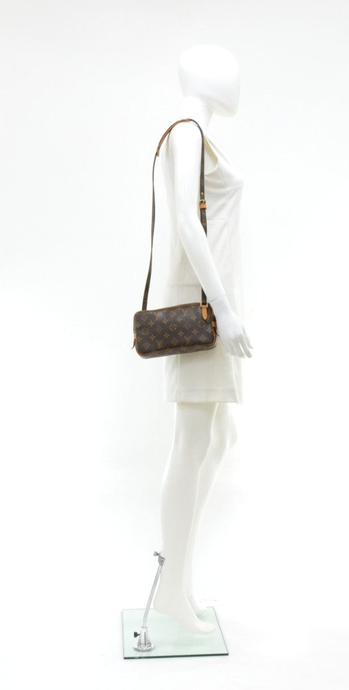 Louis Vuitto Pochette Marly Bandouliere Monogram Canvas Shoulder Bag