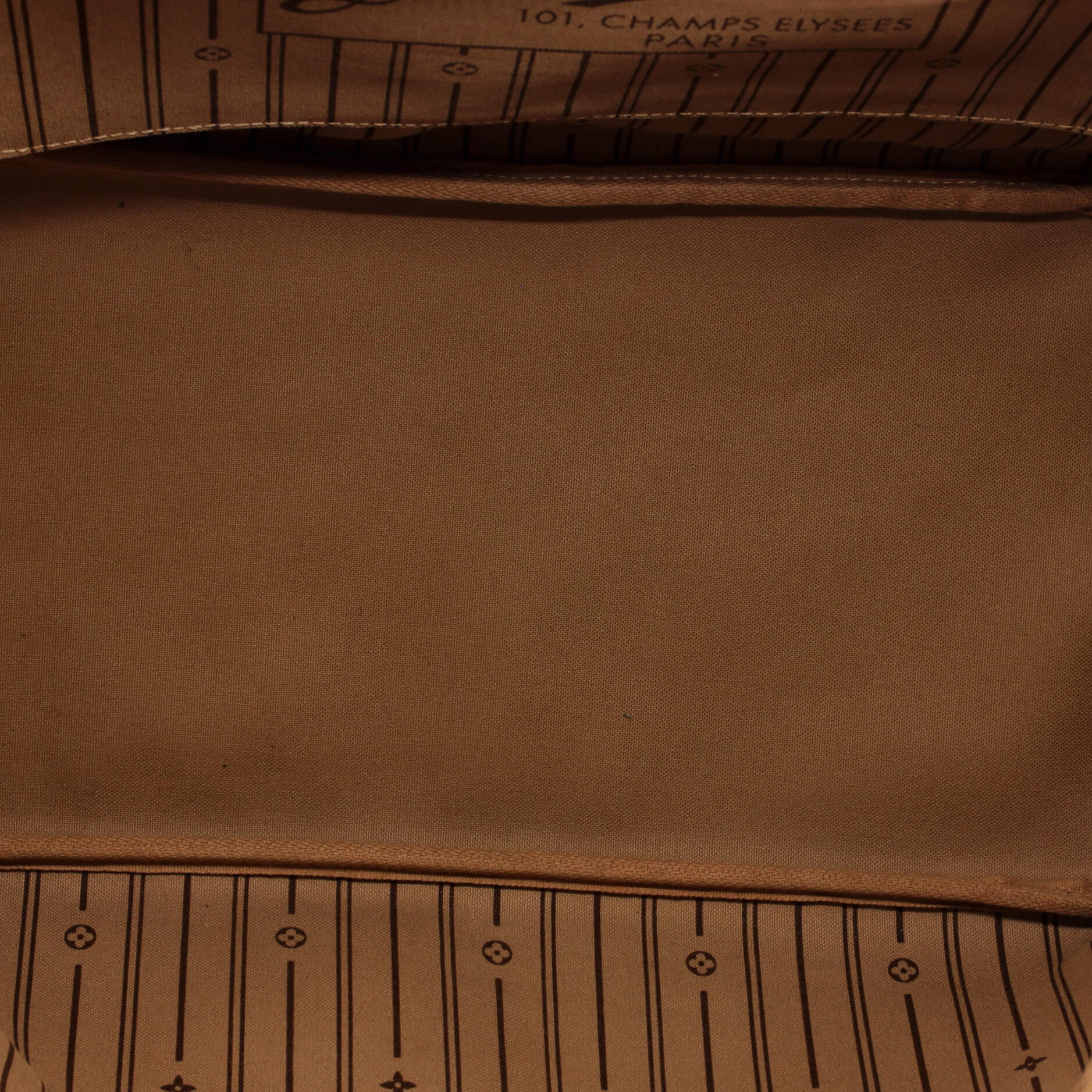 Louis Vuitton Neverfull Tote Monogram Canvas GM