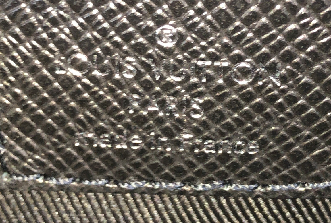 Louis Vuitton Vertical Tote Taiga Leather