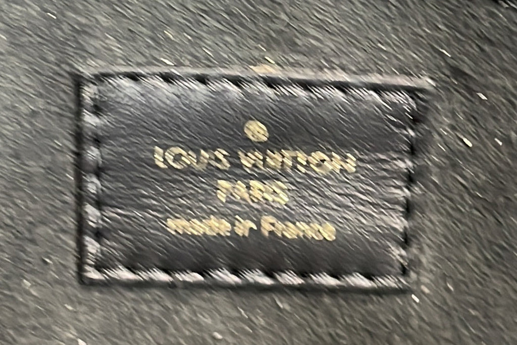 Louis Vuitton On My Side Tote Mahina Leather MM