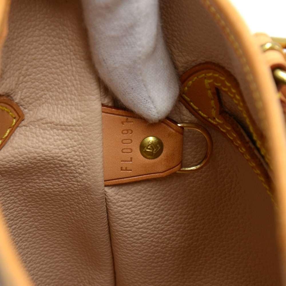 Louis Vuitto Bucket PM Monogram Canvas Shoulder Bag