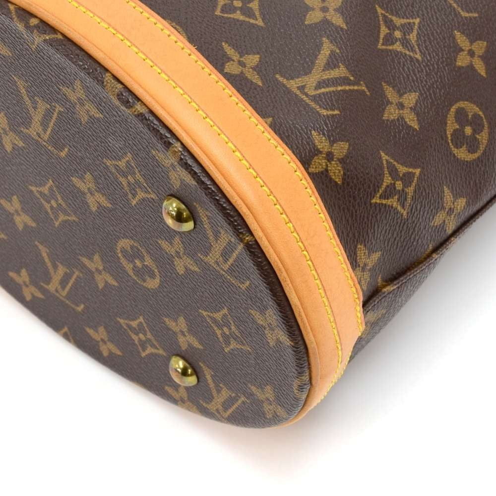 Louis Vuitto Bucket PM Monogram Canvas Shoulder Bag